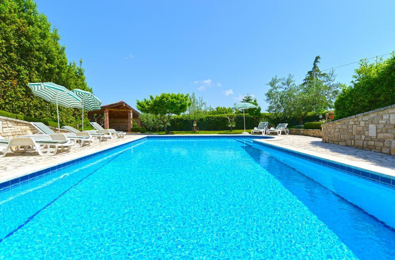 Pool Apartments 624 Pula Exterior photo